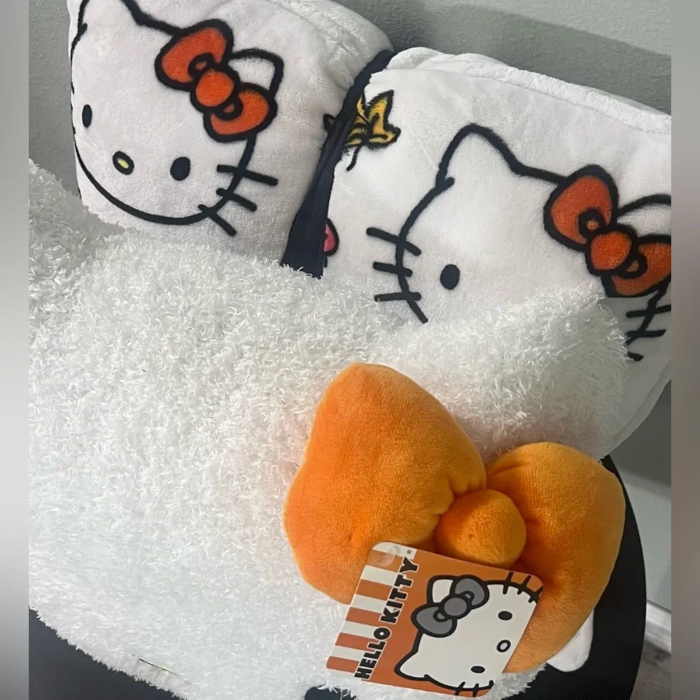 NWT Hello Kitty Halloween Pillow Set | Fall | Harvest | Holiday | Home Decor
